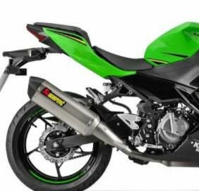 AKRAPOVIC風 アクラポヴィッチ風 マフラーカッター リアルカーボン素材 Amazon | AKRAPOVIC風 アクラポヴィッチ風 マフラーカッター2本出し