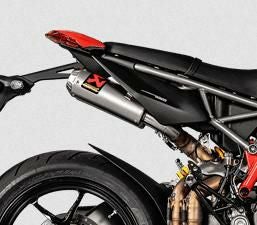 Akrapovic (アクラポヴィッチ) スリップオンマフラー・チタン