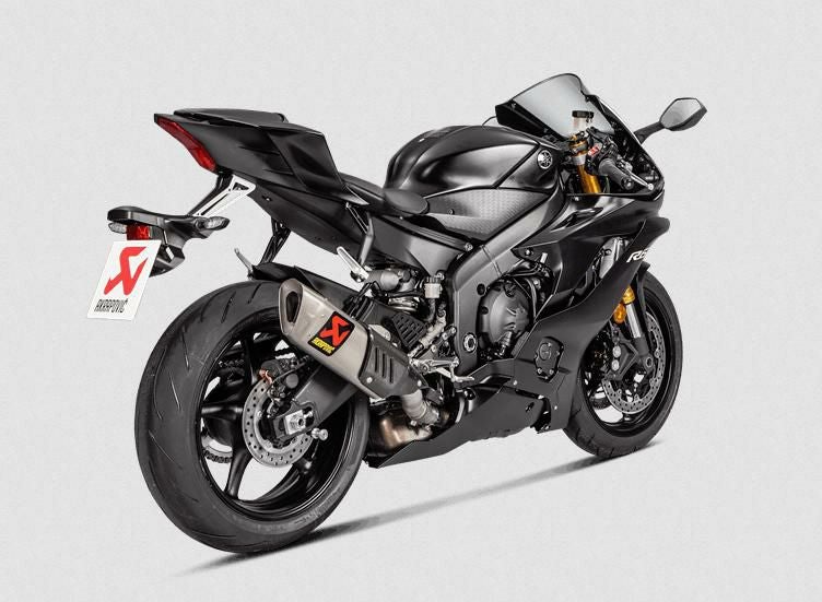 Akrapovic (アクラポヴィッチ) スリップオンマフラー・ECE規格・チタン
