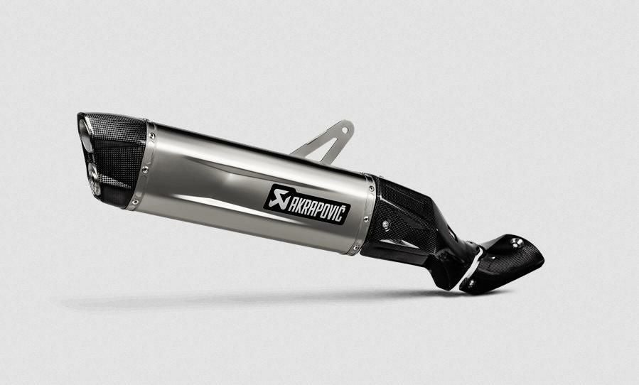 Akrapovic (アクラポヴィッチ) スリップオンマフラー・ECE規格・チタン