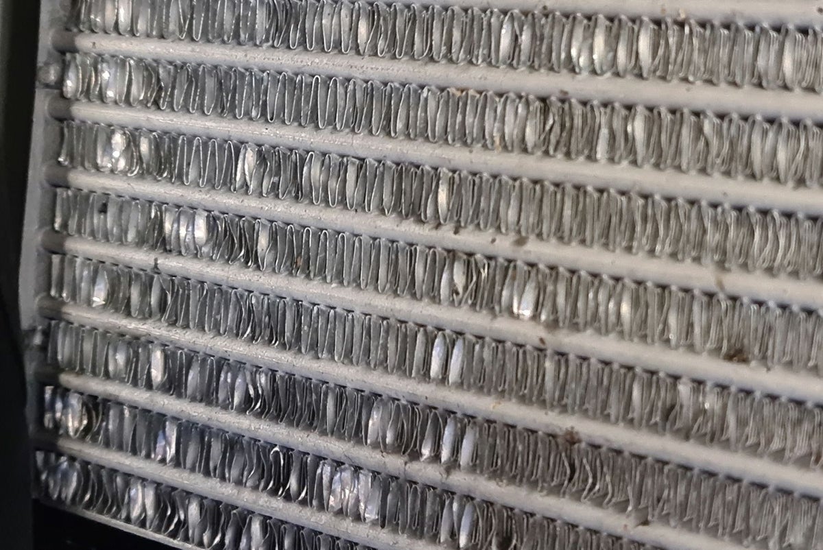 ワンダーリッヒ・ラジエーターガード・BMW S1000XR・S1000RR-04