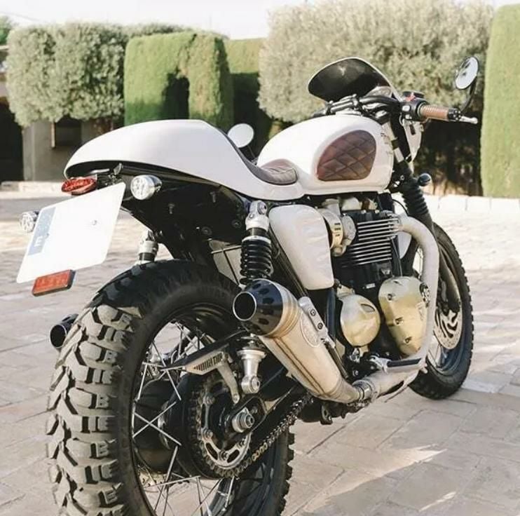 トライアンフ 水冷ボンネビル T100/T120 スリップオンマフラー 「ソー