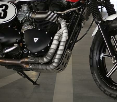 トライアンフ 空冷ボンネビルT100/スクランブラ-900/スラクストン900