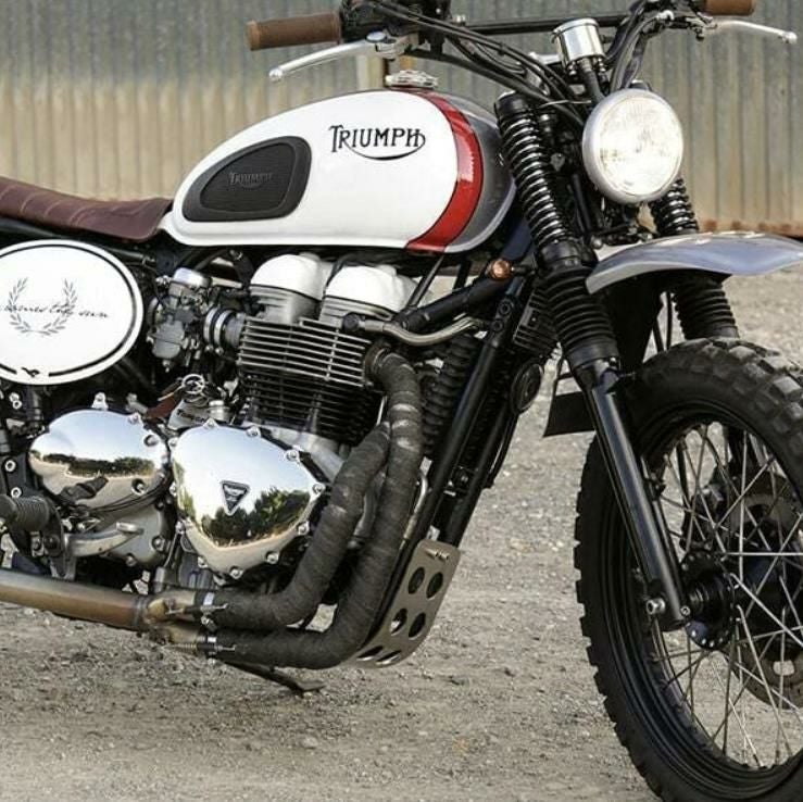 トライアンフ 空冷ボンネビルT100/スクランブラ-900/スラクストン900