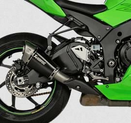 AKRAPOVIČ スリップオンマフラー 車検対応本体YAMAHAMT10 AKRAPOVIC（アクラポビッチ） 送料無料 AKRAPOVIC/アクラポヴィッチ