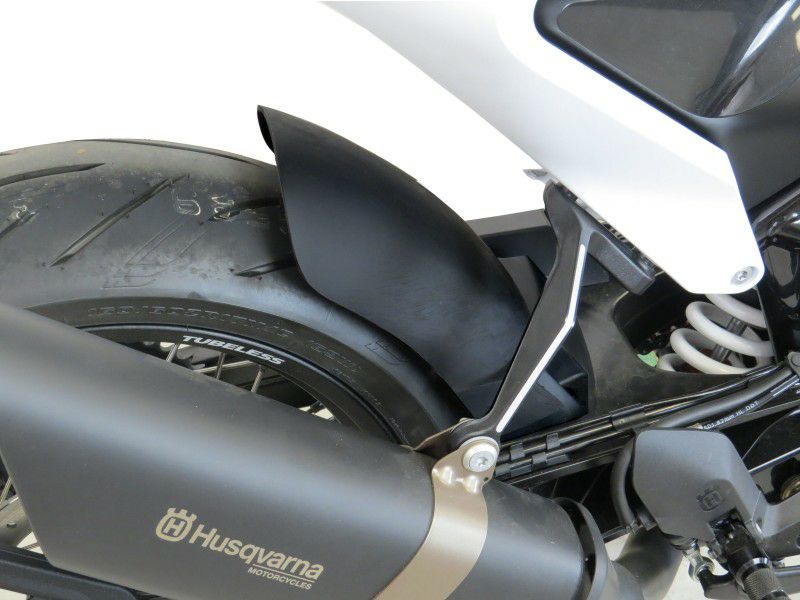 POWERBRONZE リア フェンダー マットブラック HUGGER ハスクバーナ ス