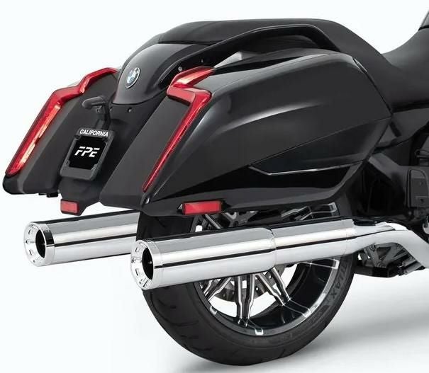 アクラポビッチ スリップオンマフラー  K1600GT、K1600GTL AKRAPOVIC スリップオンマフラー チタン BMW K1600GT/GTL (2011-2024)