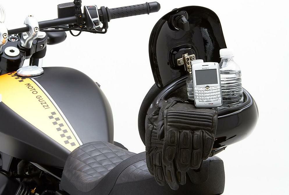 Corbin ガンファイター レディーサドル シート MOTOGUZZI(モトグッツィ) V9 Bobber & Bobber Sport (ボバー/ボバースポーツ)-05