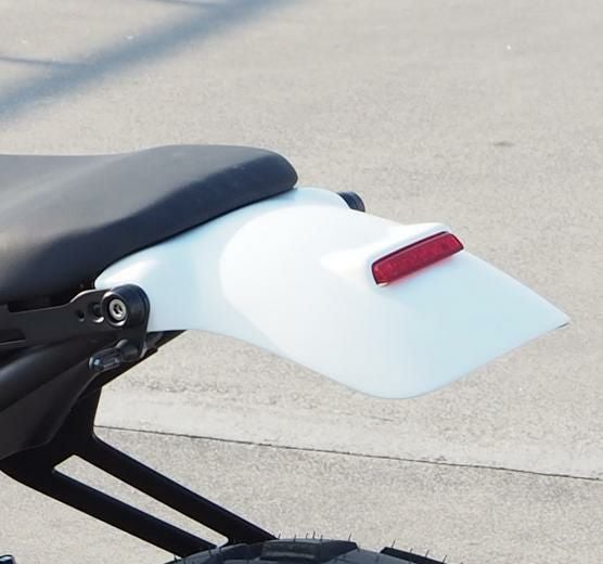 JvB-MOTO Super7 リアフェンダー LEDテールランプ付き | バイク