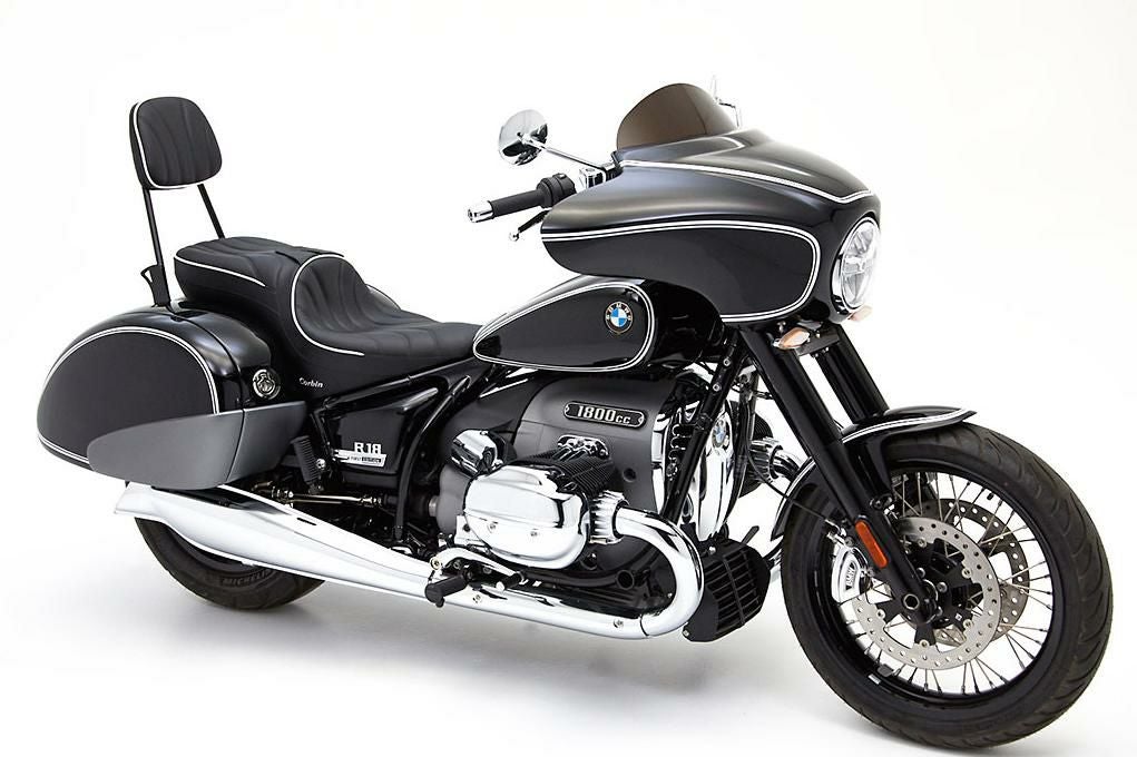 Corbin サドルバッグ/サイドバッグ BMW R18 | バイクカスタムパーツ