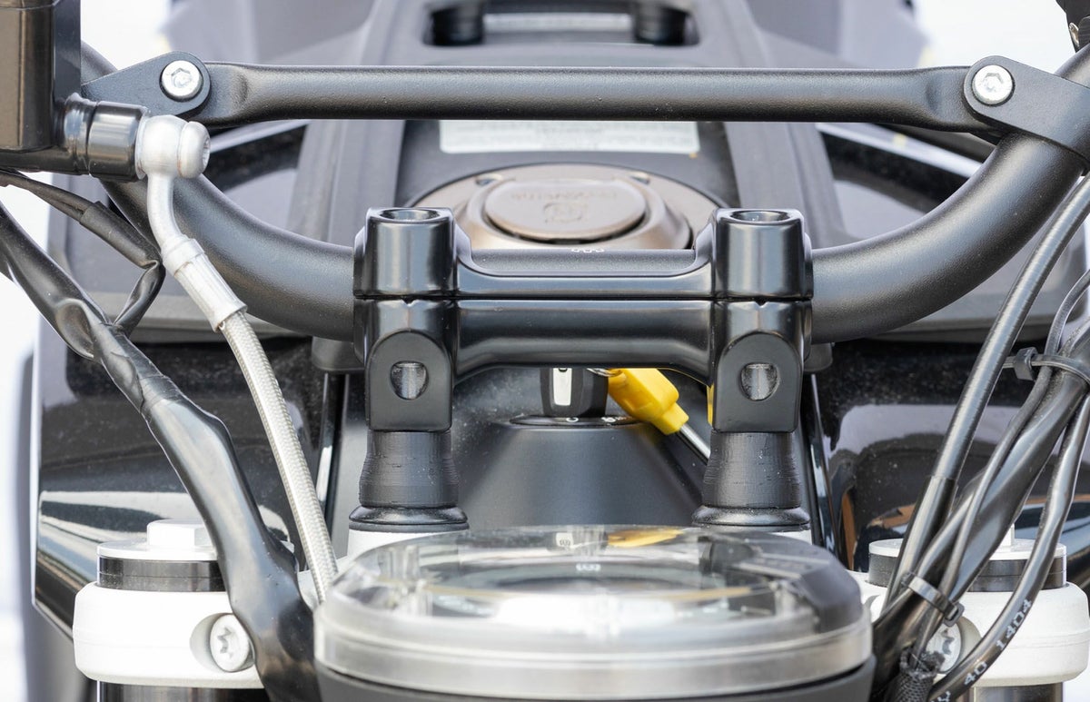 KIJIMA(キジマ) ハンドルアップカラー ライザー スヴァルトピレン125/250/400 ヴィットピレン401_1