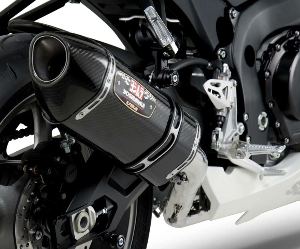 Akrapovic (アクラポヴィッチ) スリップオンマフラー・カーボン・GSX