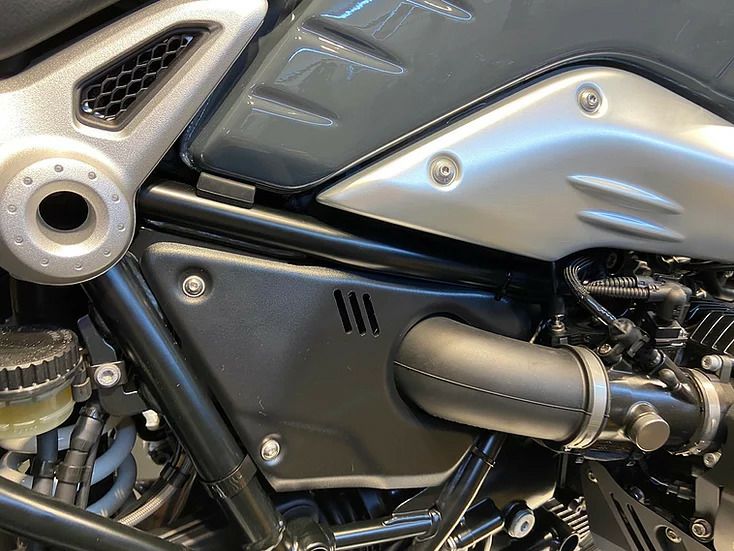 BMW RnineT 14-20 エアボックス サイドカバー DKdesign EXRIDER