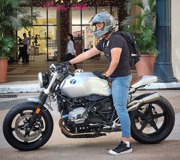 BMW RnineT スクランブラー シングルシートカバー/ハンプカバー エアロ BMW RnineT スクランブラー シングルシートカバー/ハンプカバー エアロ