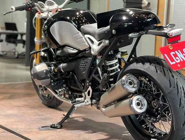 BMW RnineT 14- マフラー エンドキャップ ブラック Dkdesign | バイク