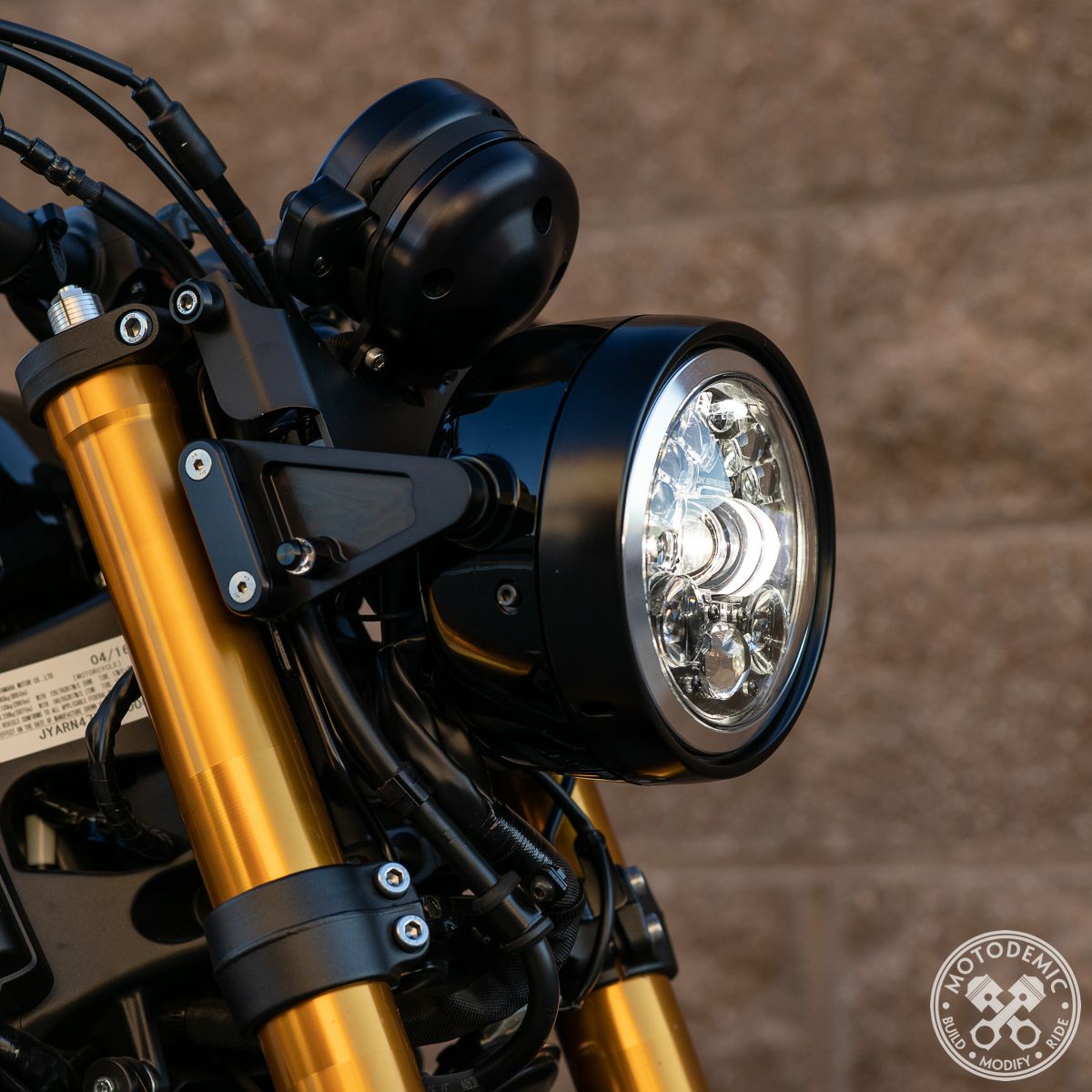 C6-0926 ヤマハ XJR1300 ヘッドライト レンズ 純正品 【RP03J-005