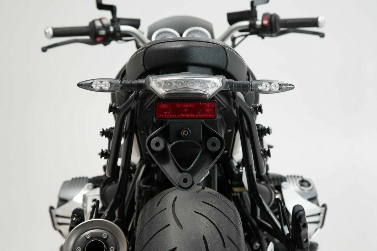 SW-MOTECH Legend Gear サイドバッグ ステー BMW R nineT Scrambler