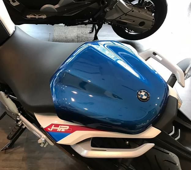  G310R G310GS 純正オプション ローシート 美品 2017 G310Rのオプションパーツの紹介 ローシート。 - YouTube
