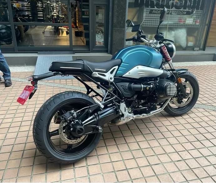  RnineT-2019 エンジンヘッドカバー ガスケット ヘッドガード BMW RnineT 2014～2020 シリンダーヘッドカバー エンジンガード 左右