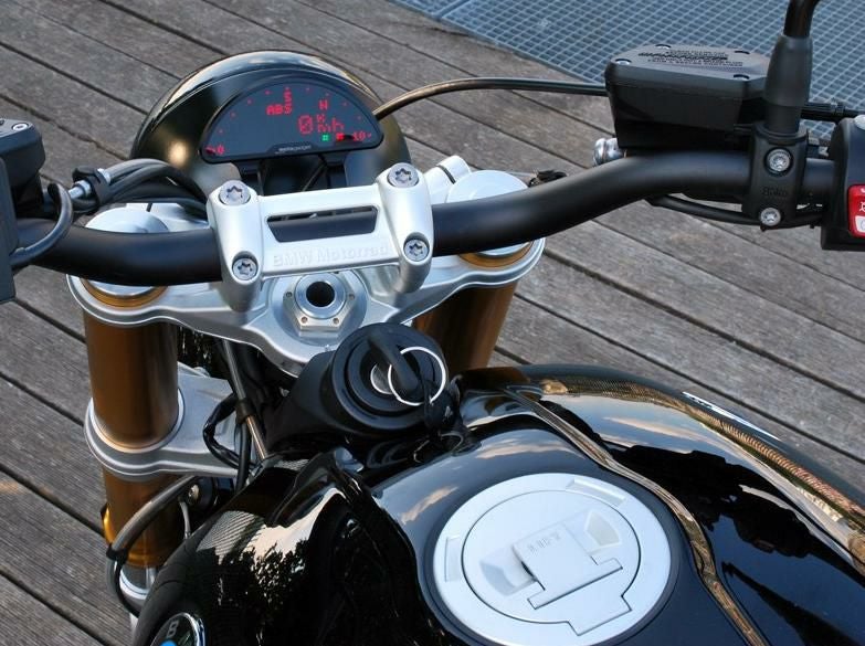 モトガジェット　モトスコーププロ　マウント　K100RS モトガジェット BMW RnineT 14-16 メーター motoscope pro(モト
