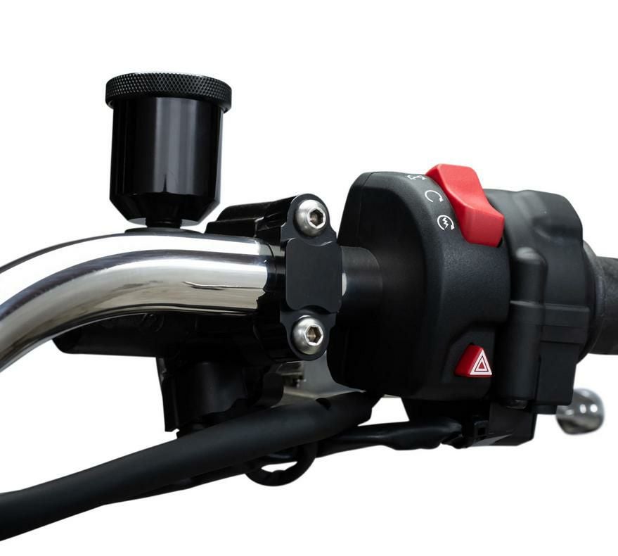 MotoTrio ブレーキライン延長ホースTriumph Bonneville MotoTrio Brake Line Extension | Triumph | Omega Racer