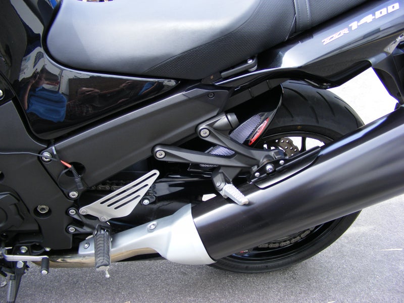 セール】ZZR1400/ZX-14R ブラック/シルバーメッシュ リアフェンダー 