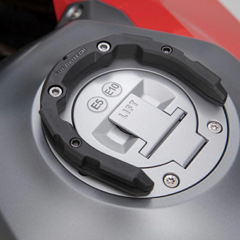 BoosterPlug (ブースタープラグ) HONDA CBR1000RR (2004-2007) (SC57