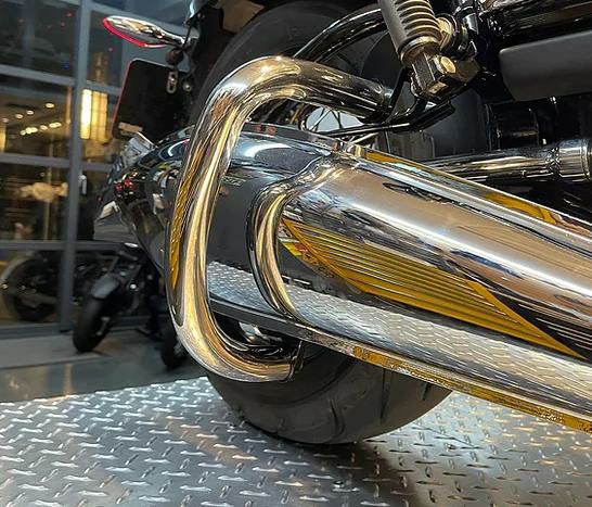 アウトレット】 BMW R18 ステンレス サイドマフラーガード ブラック
