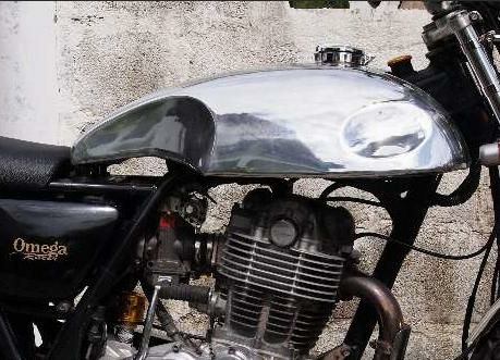 SR400/500 キャブ アルミ フューエルタンク ポリッシュ Mugello オメガ