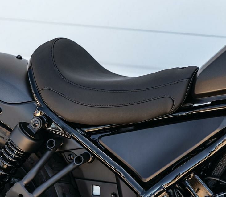 専用　　　　　　トライアンフ　ボンネビル　シート　マスタング　MUSTANG社 Mustang(マスタング) シート|バイクパーツ専門店 モトパーツ(MOTO PARTS)