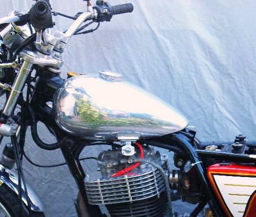 D*l様 SR400/500用 KEDOジェネレーターカバー 半艶ブラック 93253 KEDO ジェネレーターカバー ブラック塗装 □SR400/400FI/500 1個