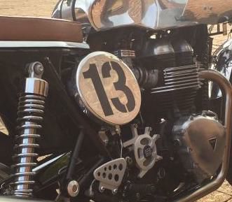 トライアンフ 空冷ボンネビルT100/スラクストン900 ダルア サイド