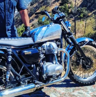 W650 アルミ フューエルタンク ”Brat” オメガレーサー カワサキ