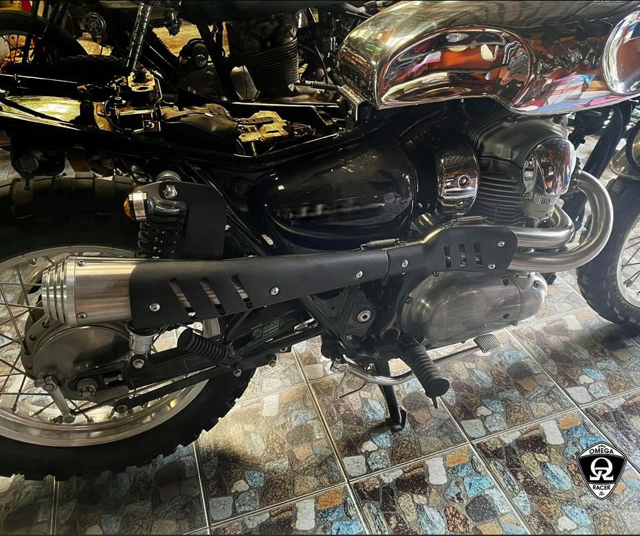 W800チョイカスタムお買い得商品になります！車検対応マフラー付き W800用 カフェスタイルマフラー ブラック | Moto Ace design モト