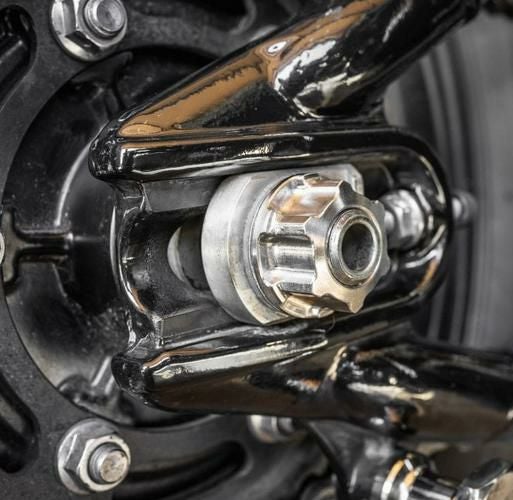 トライアンフ純正ヘッドボルトカバー ブラック | バイクカスタムパーツ