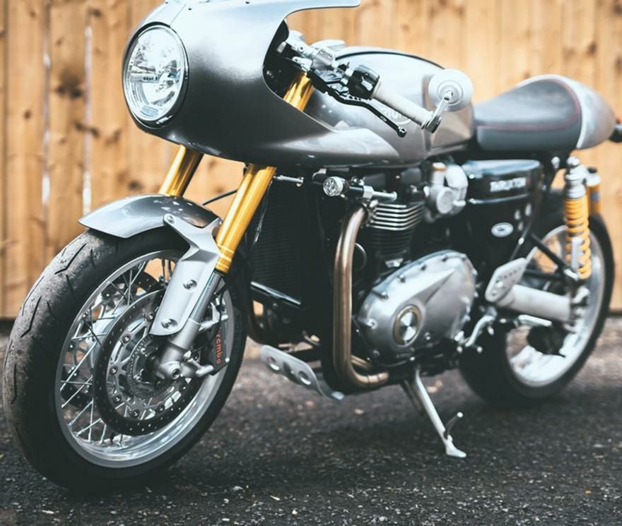 トライアンフ スラクストン1200R スリップオン マフラー 2本セット トライアンフ Thruxton(スラクストン)／R |マフラー|ザード|モトパーツ
