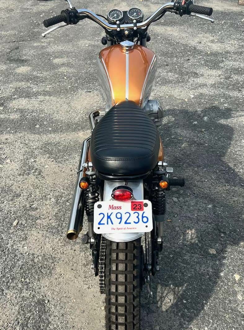 W400, W650, W800 フラットベンチシート ブラック オメガレーサー W400, W650, W800 フラットベンチシート ブラック オメガレーサー