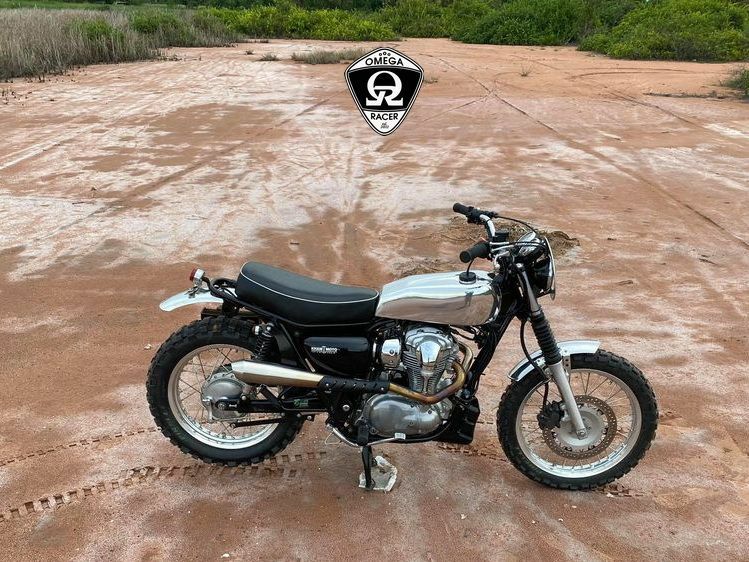 Kawasaki W650 アルミ タンク Kawasaki W650 アルミ タンク