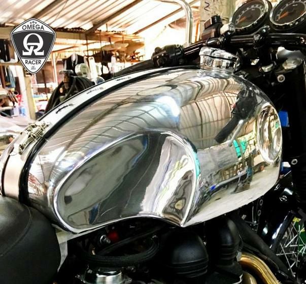 カワサキ　W650 旧車風カスタム　キャストホイール　アルミタンク　集合管 第2回 カワサキW650キャストホイール化【Z400J用装着編】 メンテナンス