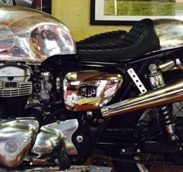 w650 スムージングタンク　サイドカバーセット Kawasaki W650 W800 サイドカバー アルミ | バイクカスタムパーツ専門