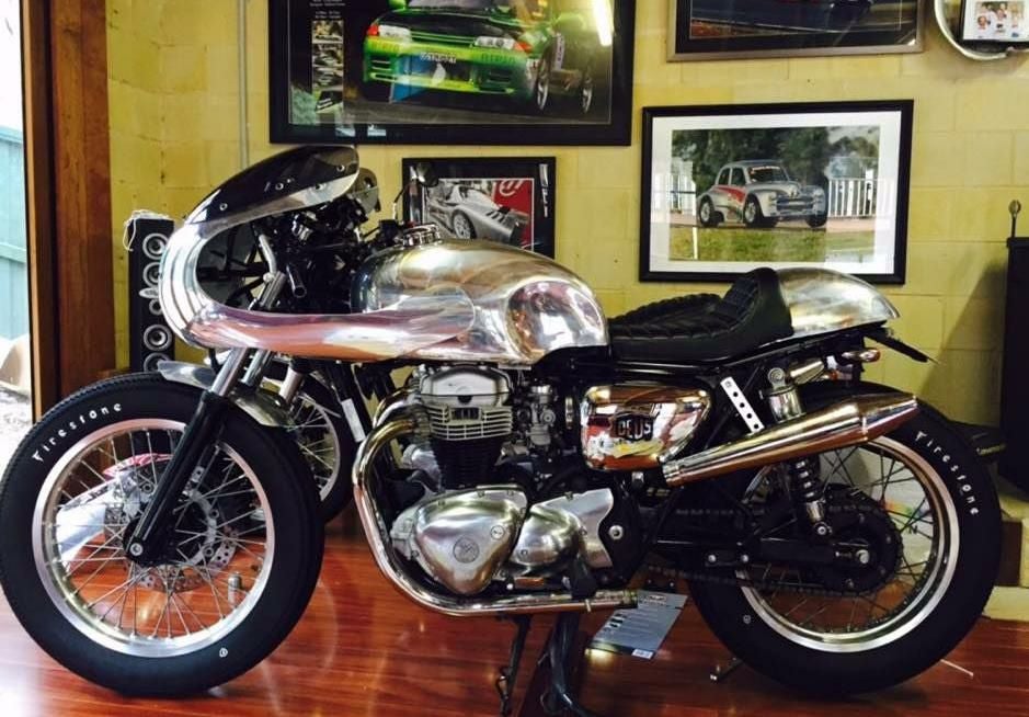 Kawasaki W650 W800 サイドカバー アルミ | バイクカスタムパーツ専門