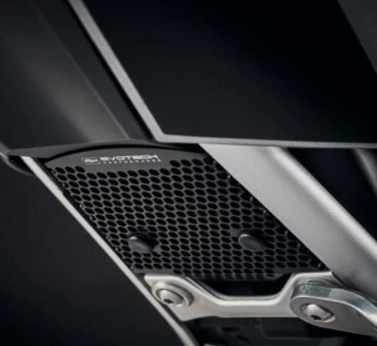 トライアンフ スピードトリプル 1200RS 21- レクティファイアガード  エヴォテックパフォーマンス_1