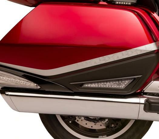 ゴールドウイング トランクランプ 並行輸入品】LEDバイクラゲッジランプ トランクライト サイド信号