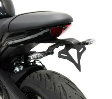 トライデント660  リアフェンダーレスキット トライアンフ エヴォテックパフォーマンス_1