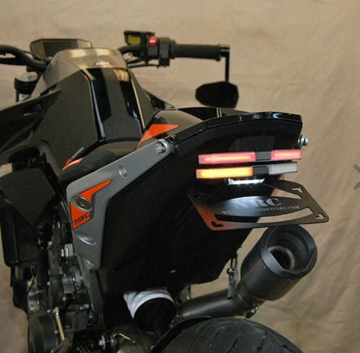 KTM 890 デューク 20- フェンダーレスキット スタンダード ニュー KTM 890 デューク 20- フェンダーレスキット スタンダード ニュー