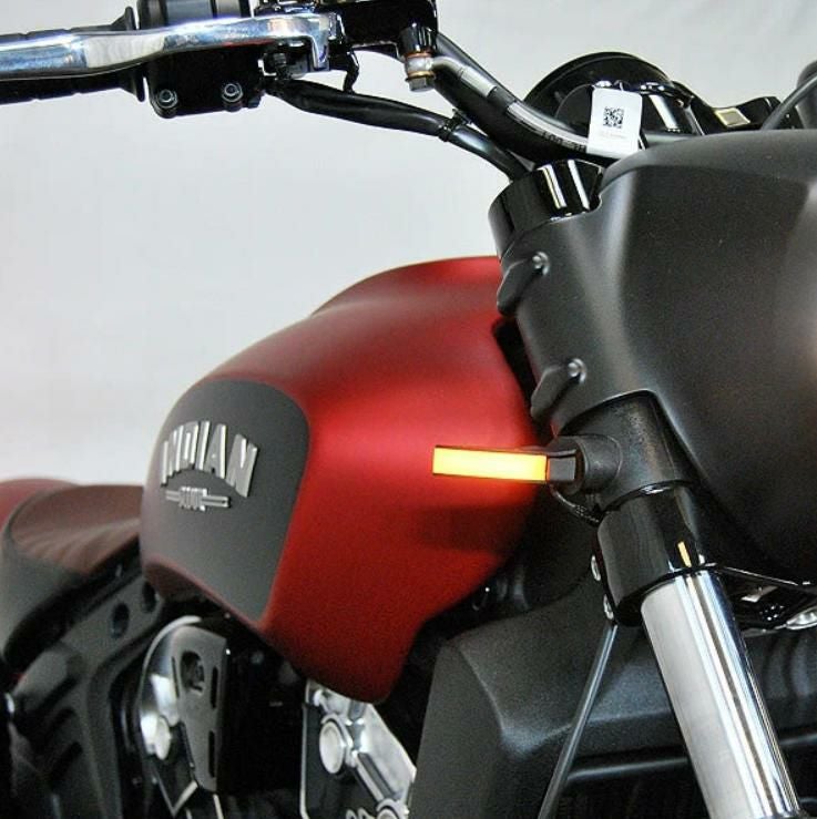 インディアン スカウトボバー 18- フロントウインカーキット ニュー