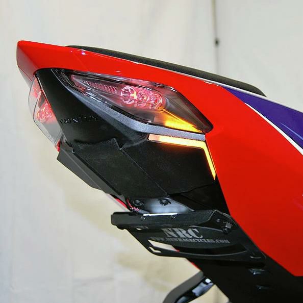 CBR1000RR-R 20-24 SC82 フェンダーレスキット LEDウインカー付き
