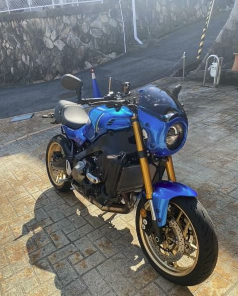 アルマックス フロントカウル XSR900用 アルマックス(ermax) ノーズフロントカウル フェアリング XSR900 16