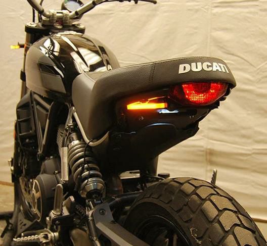 DUCATI スクランブラーSixty2 16-19 スリップオンマフラー 