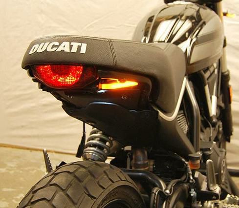 ドゥカティ スクランブラー SIXTY2 LEDウインカー/フェンダーレス
